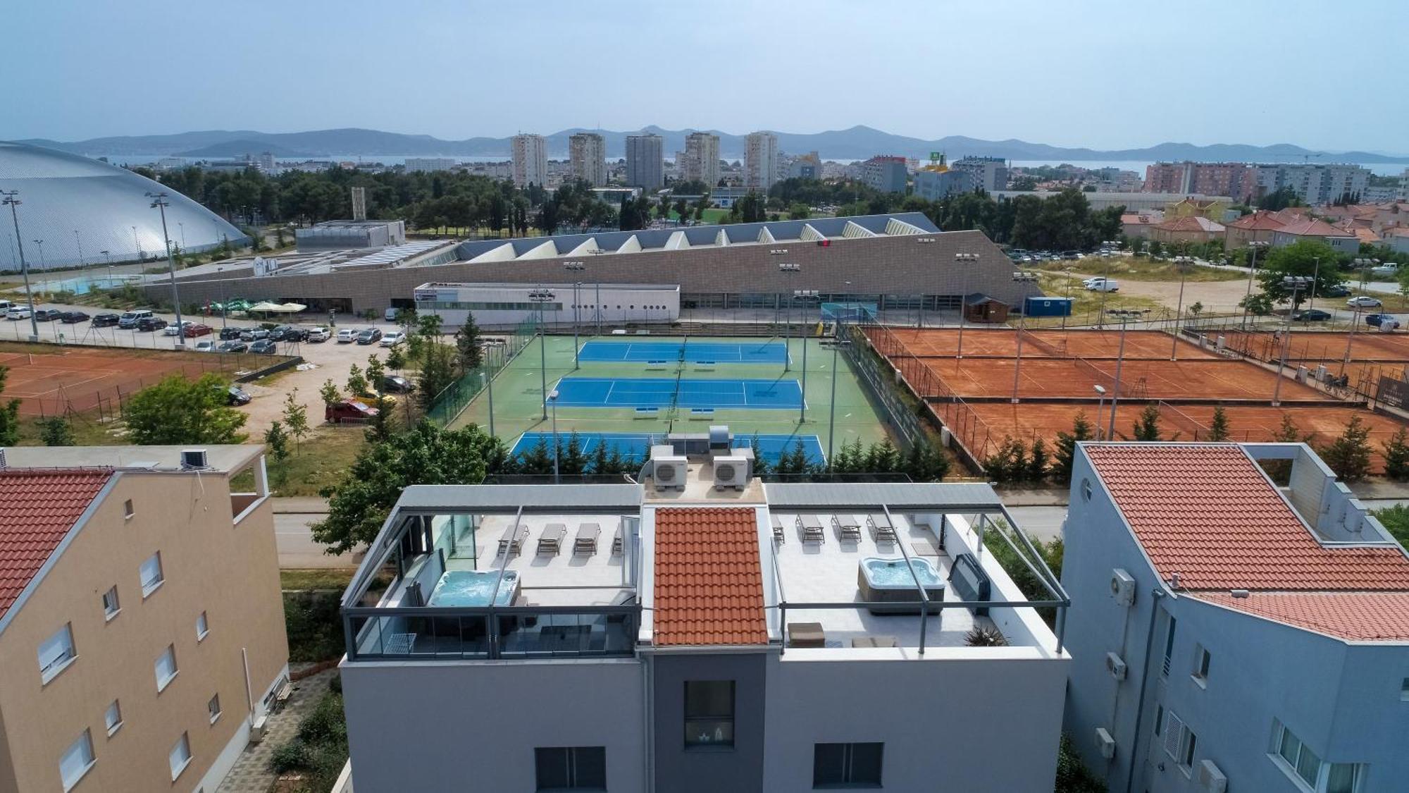 Luxury Majpruz Suites Zara Esterno foto
