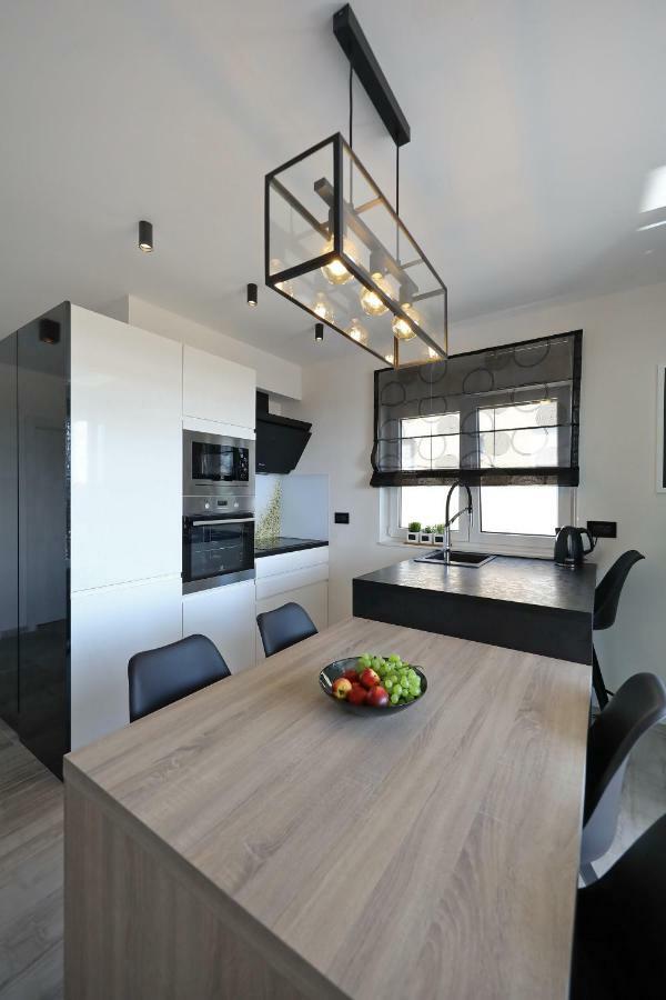 Luxury Majpruz Suites Zara Esterno foto